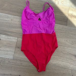 Summersalt Swandive size 8